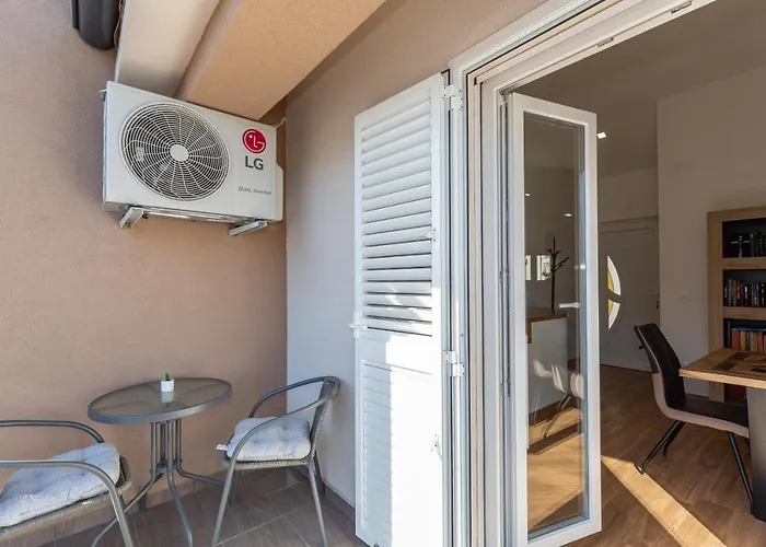 D&d Apartament Biograd Na Moru